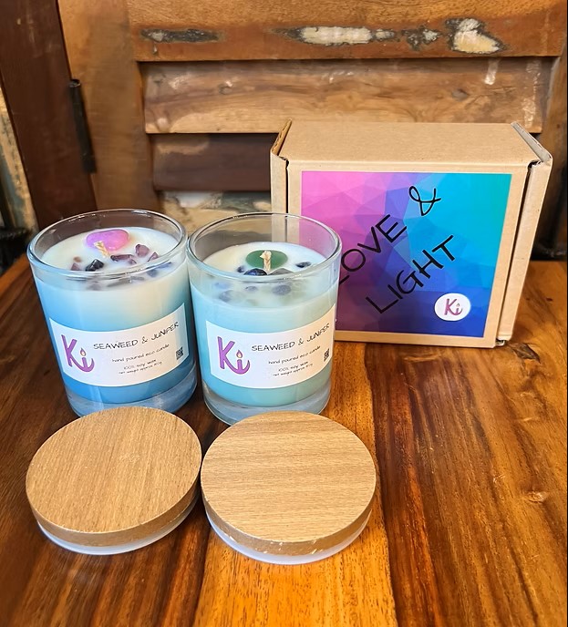 Seaweed & Juniper scented soy candle in a clear glass jar