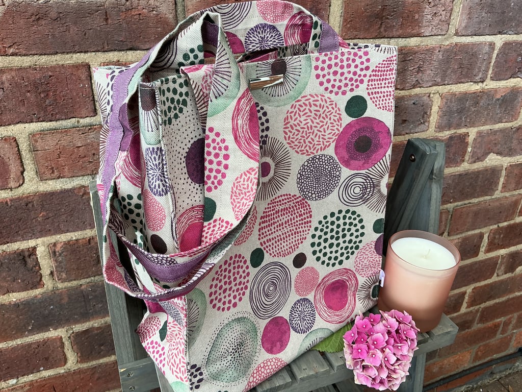 Multi Pocket Mauve Abstract Circles Tote Bag