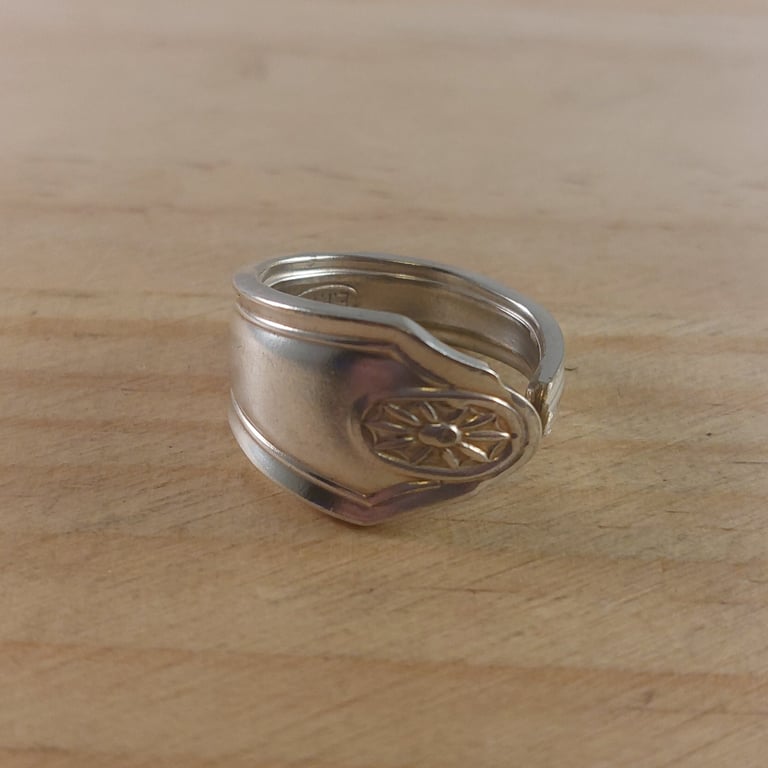 Upcycled Silver Plated Daisy Spoon Handle Ring (SPR102511)