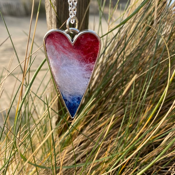 Felt Heart Necklace. (720) 