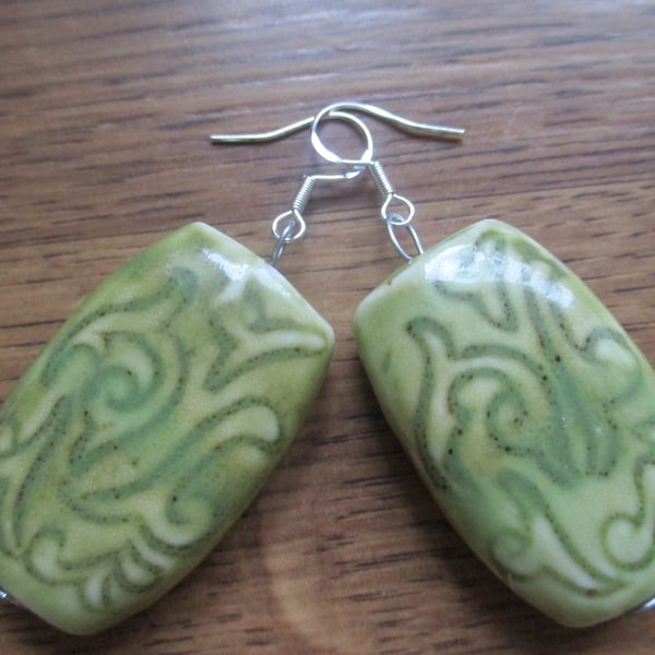 Whoopee Exclusive Stunning Vintage Ceramic Decoration Color Elegant Earrings