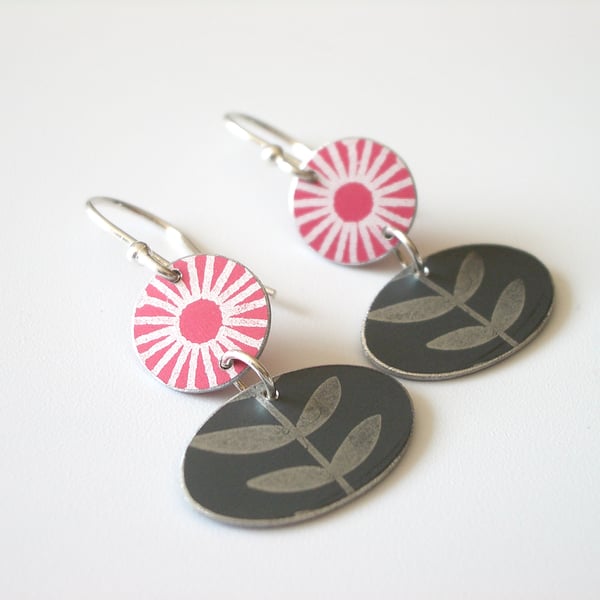 Flower and leaf earrings in red and grey