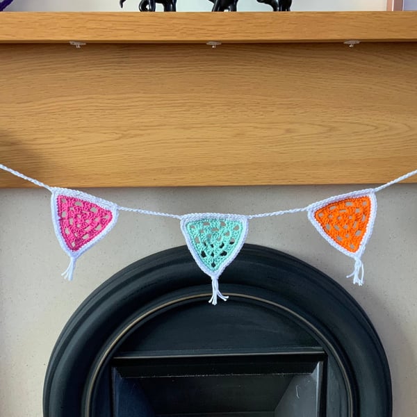 Crocheted Multicoloured Triangle Shaped Garden Home Bunting