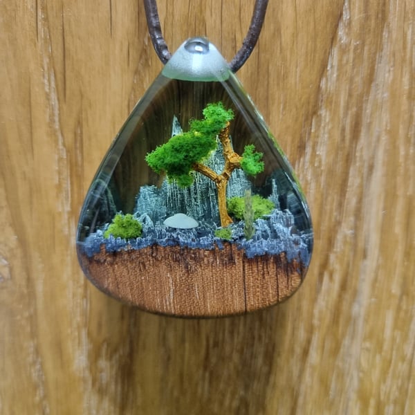 UFO Diorama Pendant