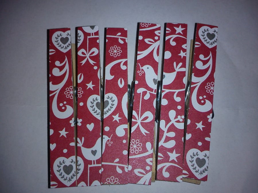 Nordic Christmas card pegs fridge magnets magnetic cranberry bird heart