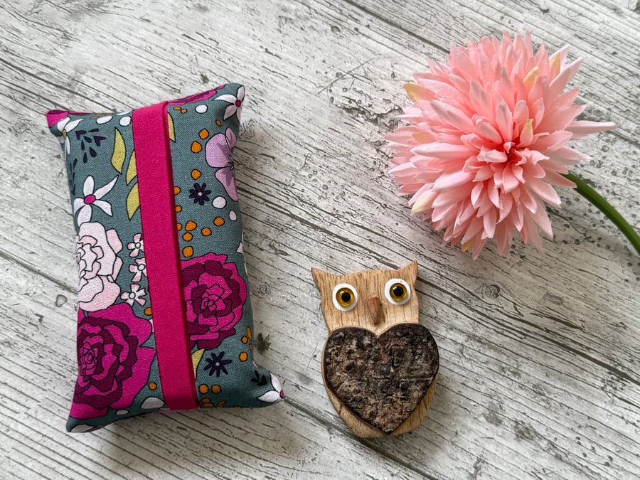 Fabric Pocket Tissue Holder - Travel Tissue Case - Reusable Tissue Pouch for Bag