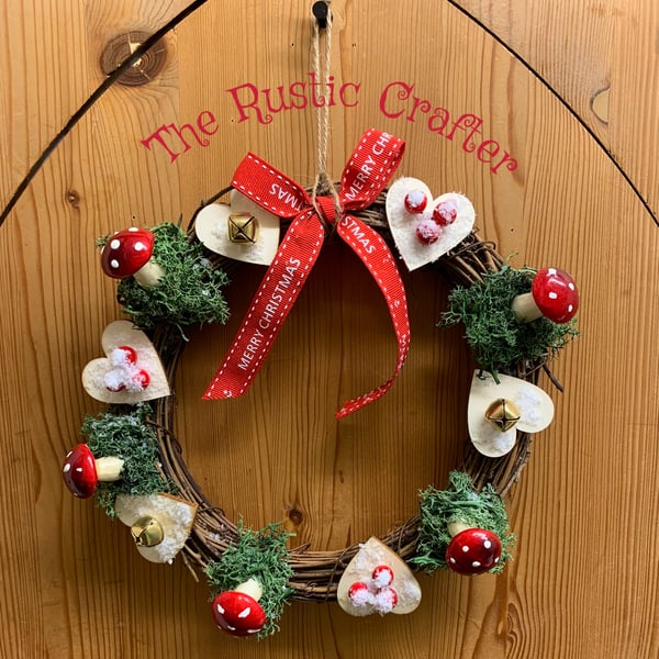 Toadstool and hearts wreath