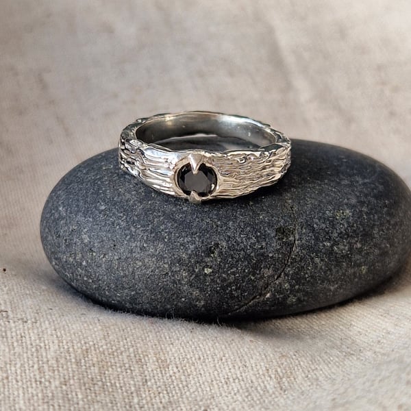 Sterling silver textured ring Size T Claw set black Cubic Zirconia Handmade