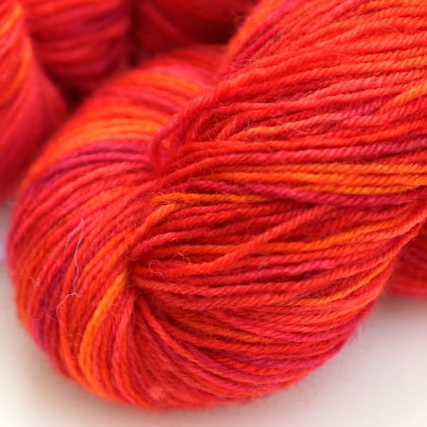 Sizzling - Superwash Bluefaced Leicester 4 ply yarn
