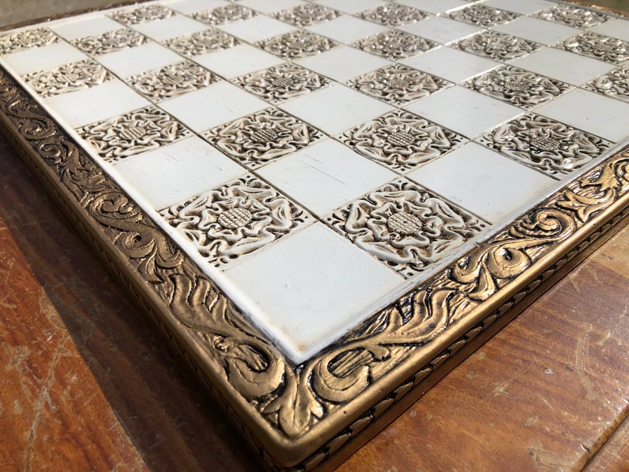 Rustic Chess board - York Rose Gothic Motif with Engraved Border 