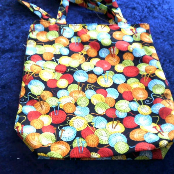 Balls of Wool with Knitting Needles Fabric Bag