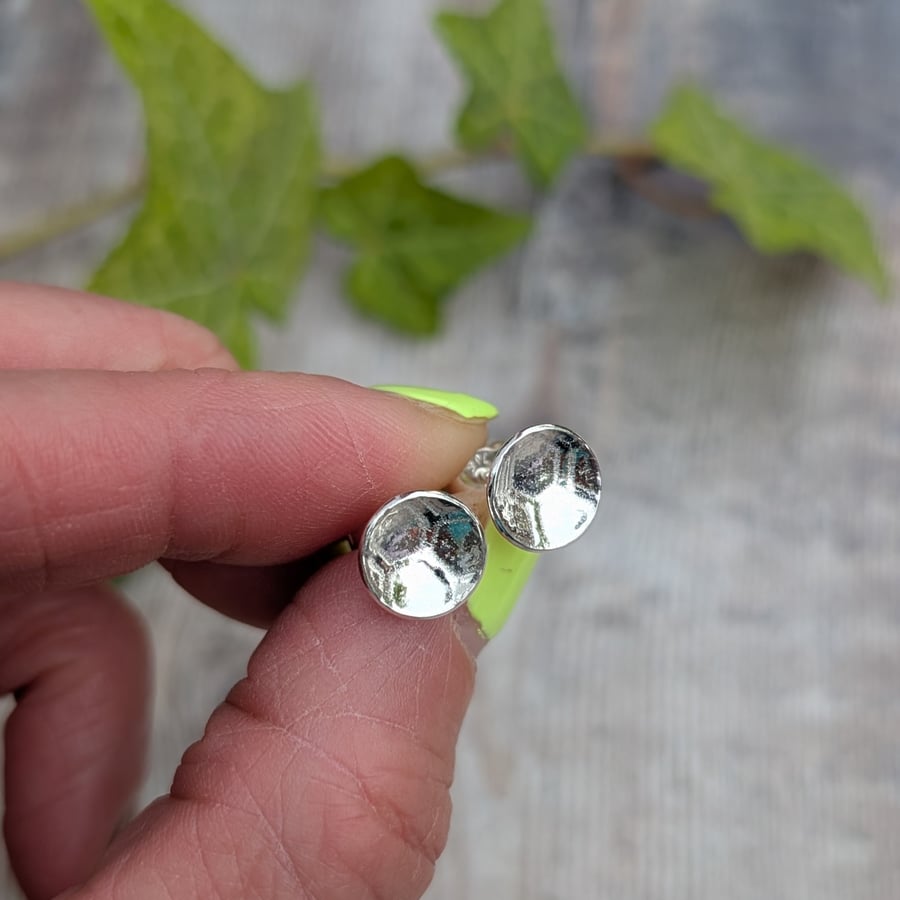 Sterling Silver Honeycomb Curved Disc Stud Earrings - JBJ3045