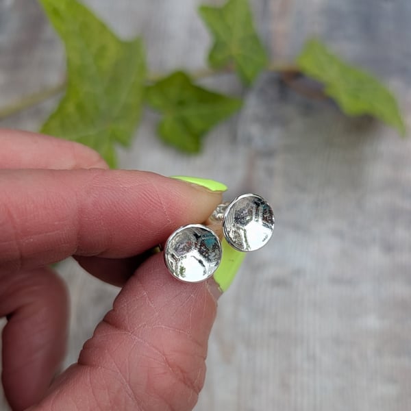 Sterling Silver Honeycomb Curved Disc Stud Earrings - JBJ3045