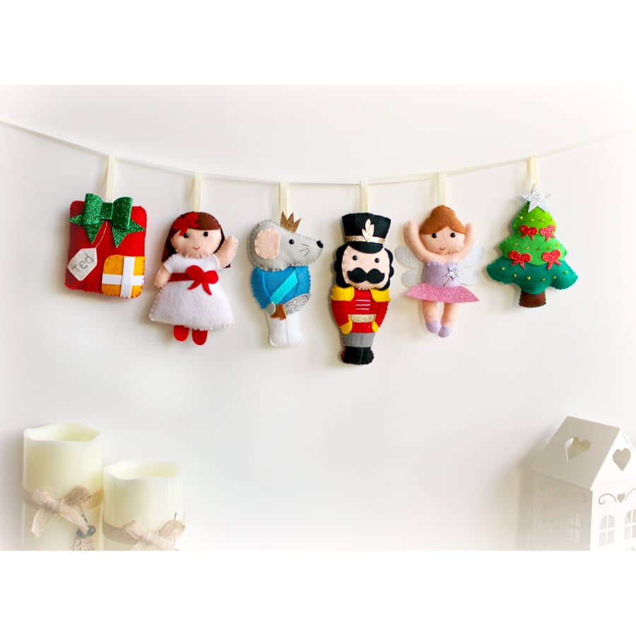 Make Your Own felt Nutcrack Christmas Garland Kit. Sewing pattern. DIY Craft. 