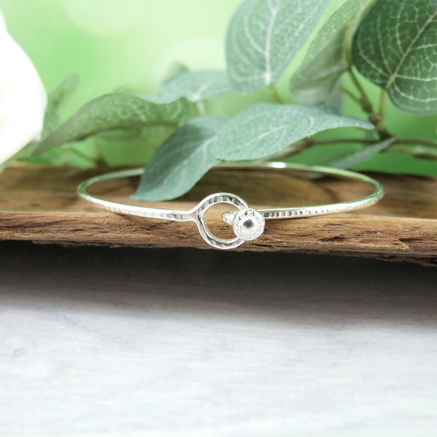 Sterling Silver Bangle with Flower Clasp. Size Medium-Large 7-7.75 Inch Wrist