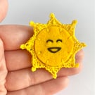 Sun brooch laughing embroidery micro crochet sun rays