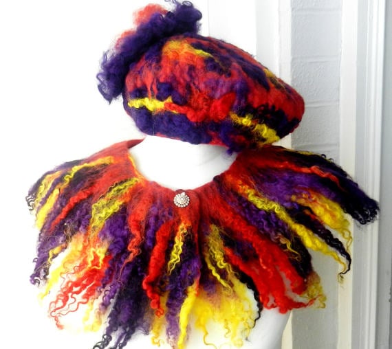   SALE..set   wool hat  and curly collar