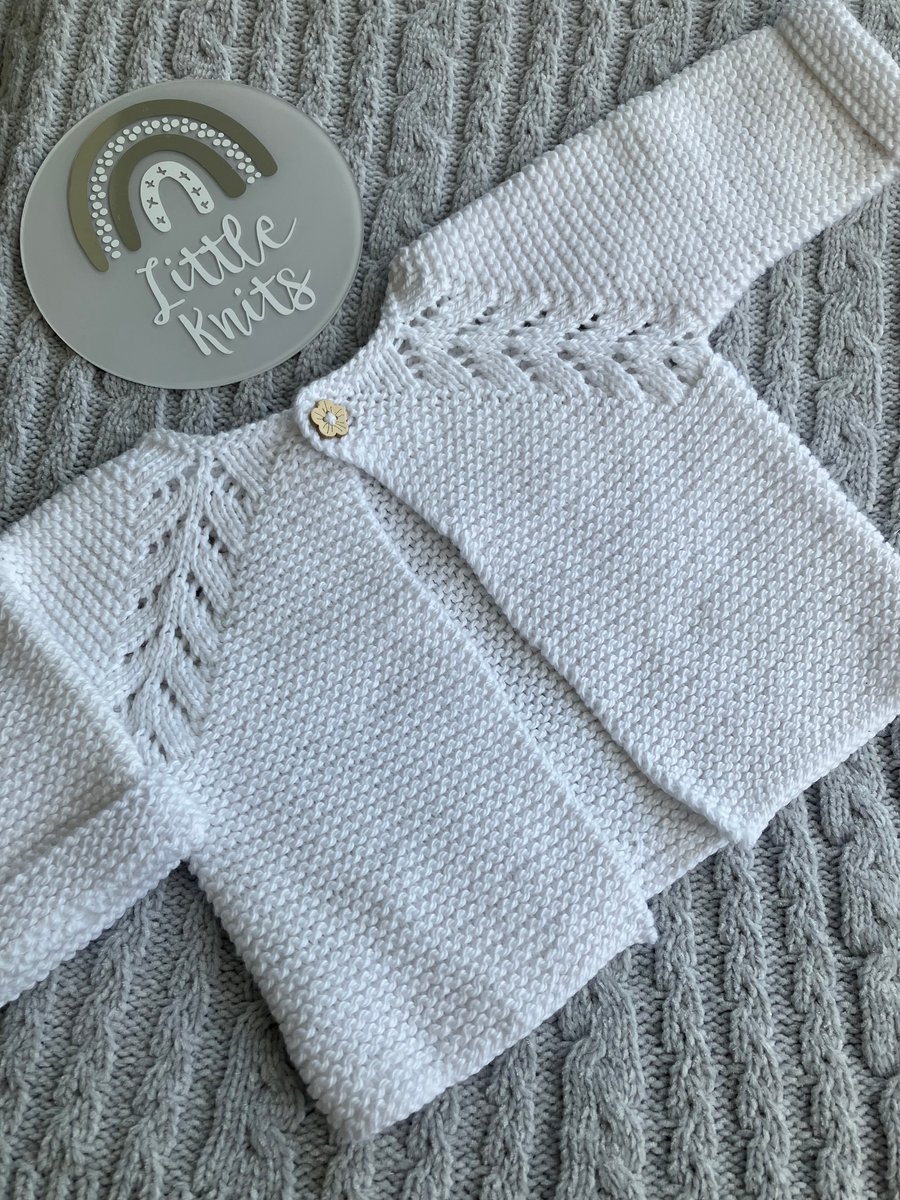 Hand knitted ‘Fearne’ Baby Girl’s Cardigan (3-6 months)