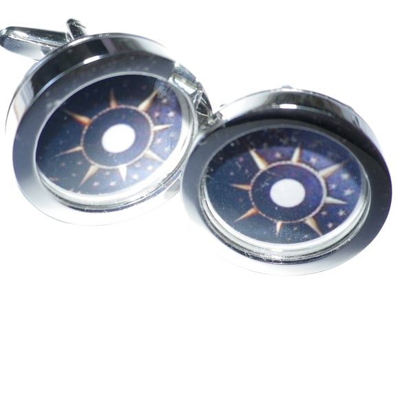 8 pointed star cufflinks, free shipping, gift wrapped, dramatic image  Ref 3571