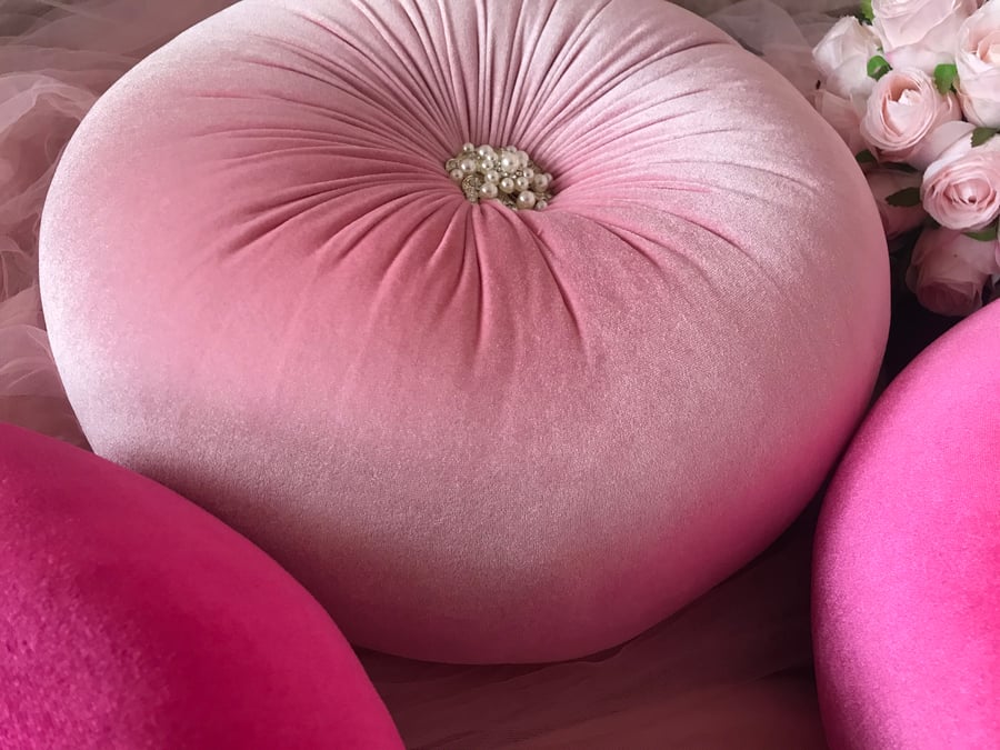 Round Velvet cushion