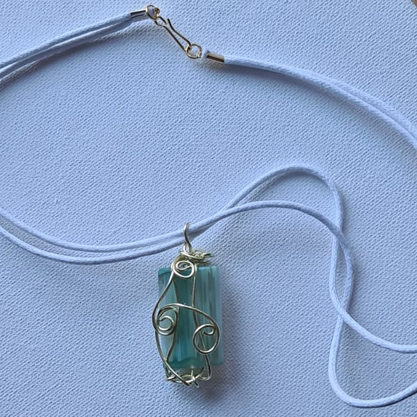 Gold, White and Green Agate pendant