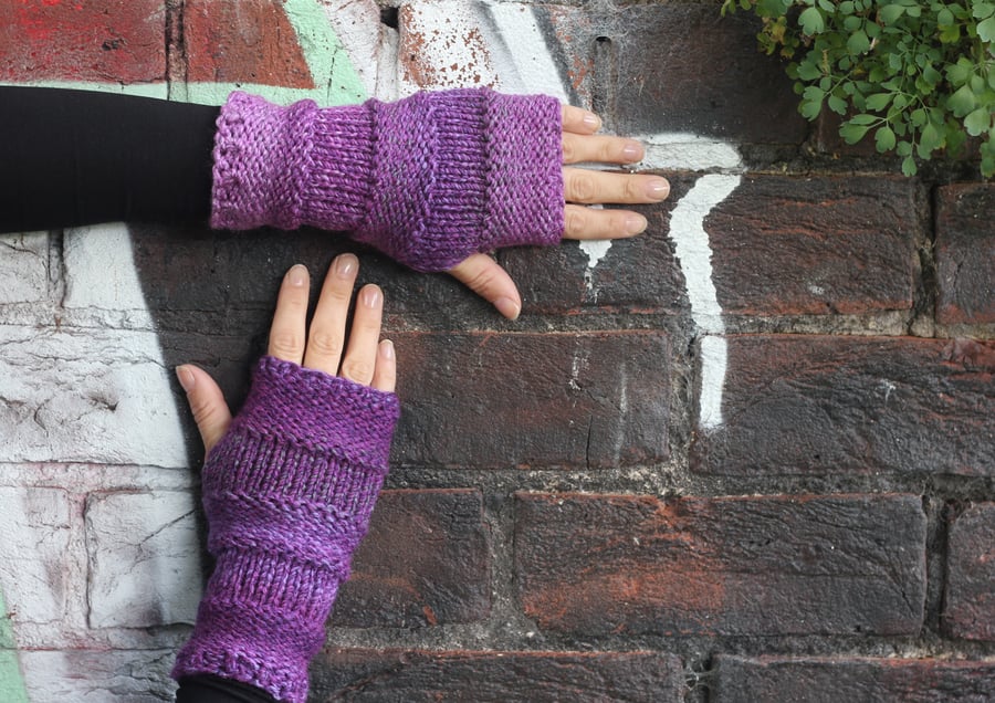 Comfy mittens in the shades purple, fingerless gloves handknit women's