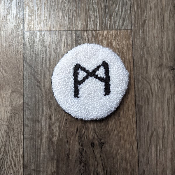 Mannaz 'Mankind' Rune Mug Rug Decor