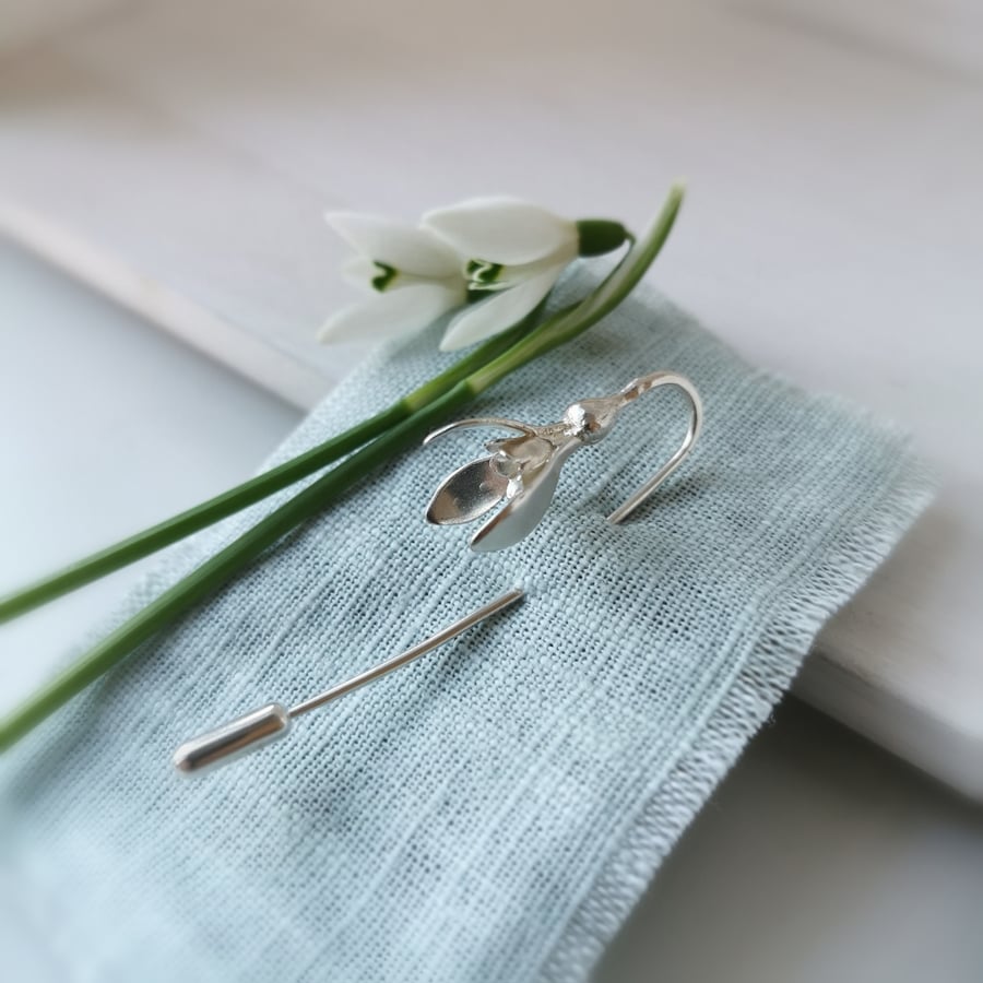 Snowdrop Brooch - Silver Flower Stick Pin
