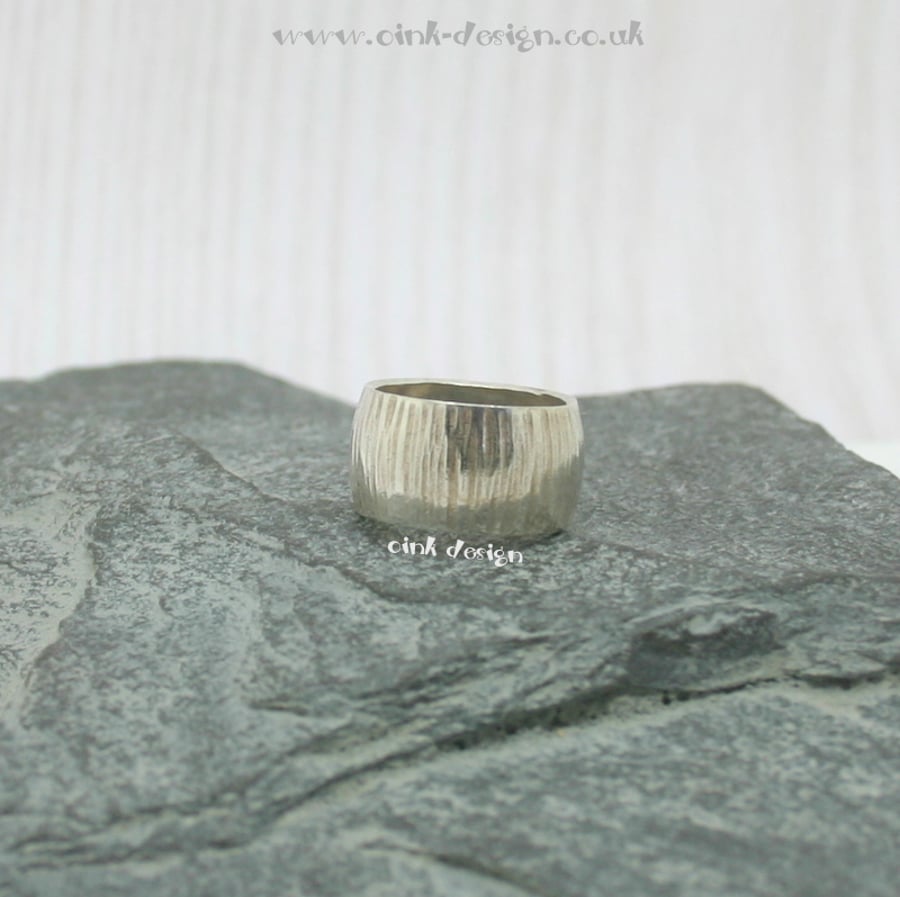 Sterling silver textured domed ring size H