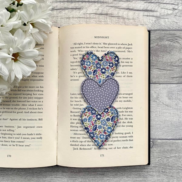 Bookmark, heart trio bookmark