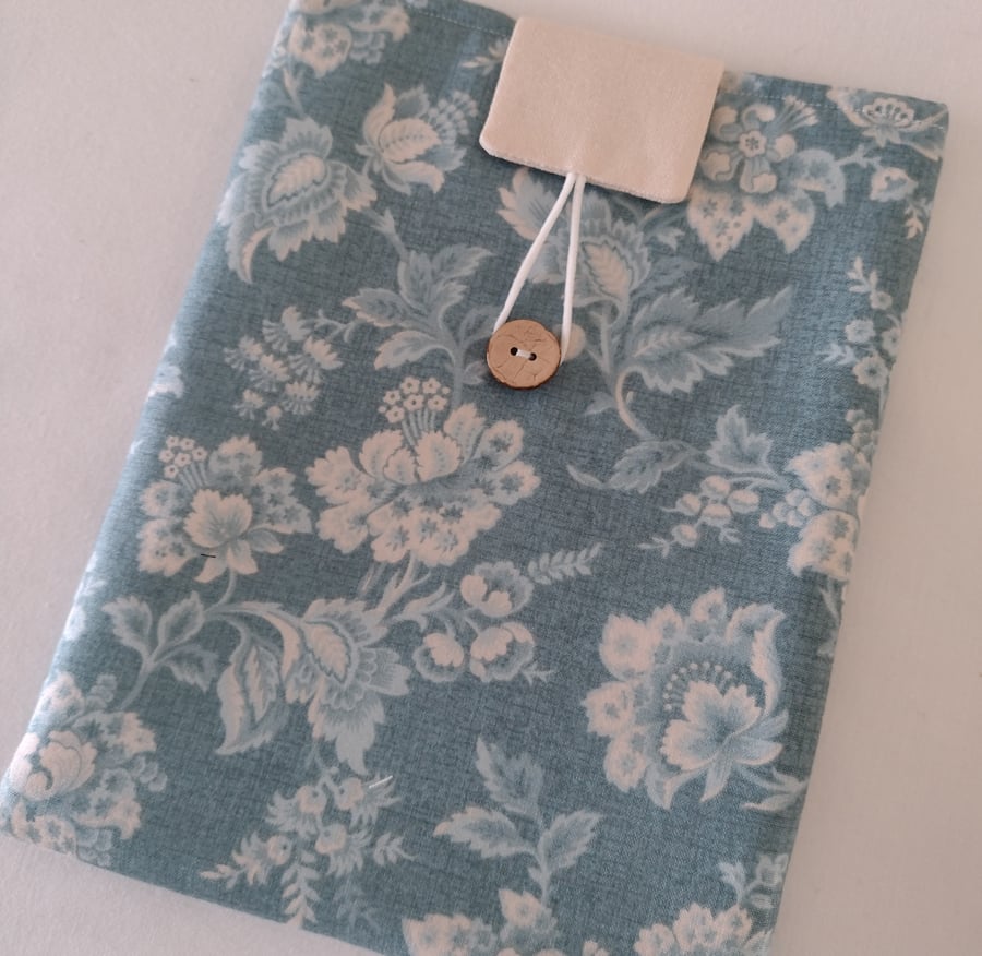 Book sleeve for paperbacks, kindle etc.