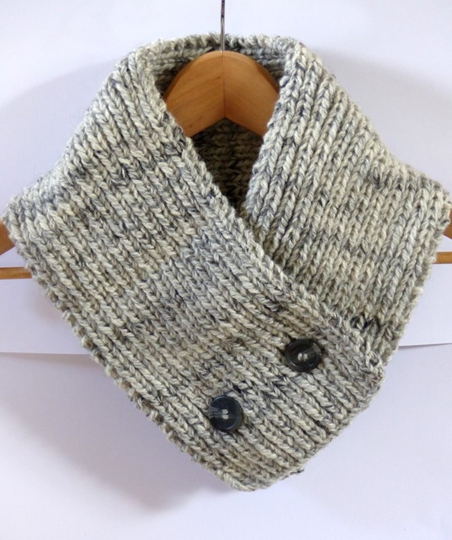 Seconds Sunday - Hand Knitted Neckwarmer