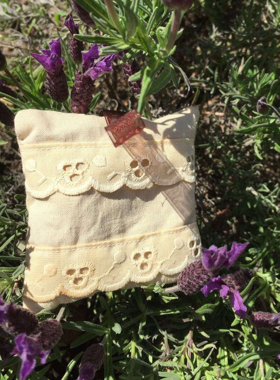 Lavender bag with a vintage look.