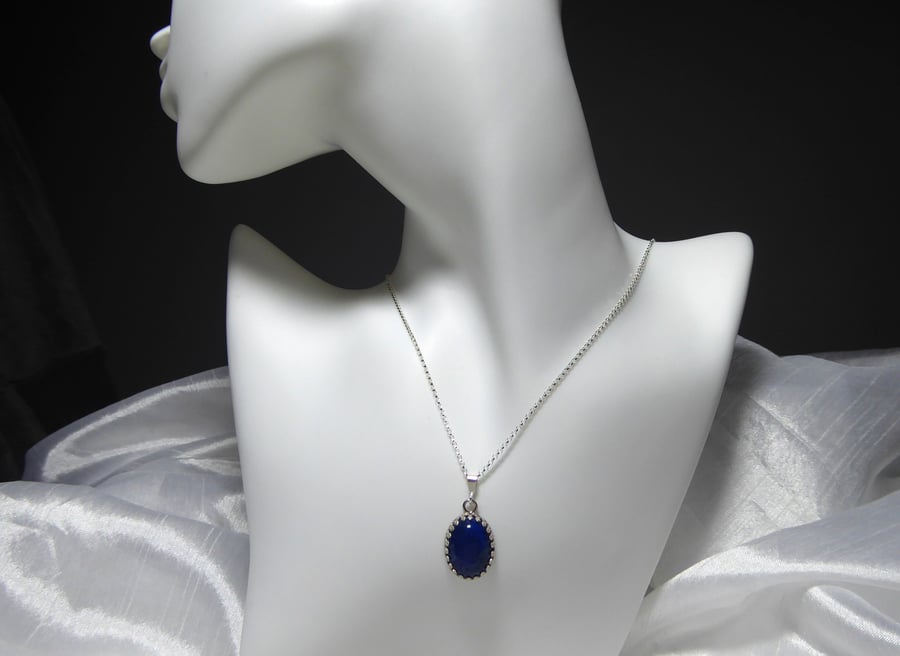 Sterling Silver Gallery Wire Set Lapis Lazuli Pendant & 18 inch Sterling Chain