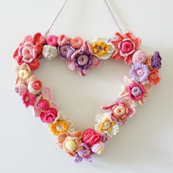 Crochet Wreath Heart decorated with flowers and buds - pure cotton yarn