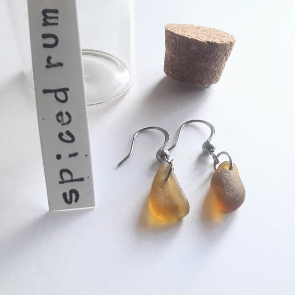 Seaglass Earrings: Spiced Rum