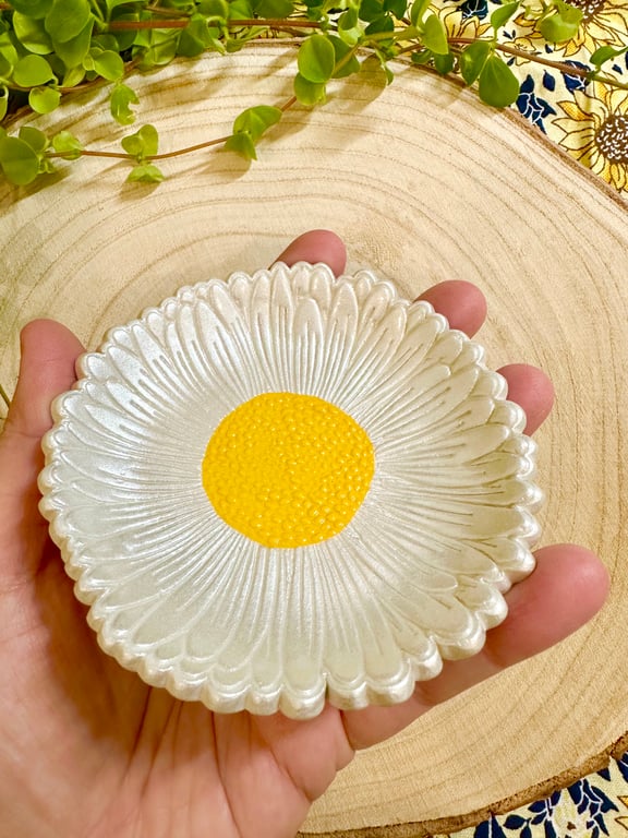 Handmade Daisy Ring Dish