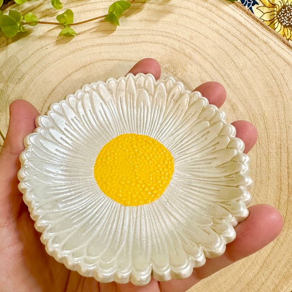 Handmade Daisy Ring Dish