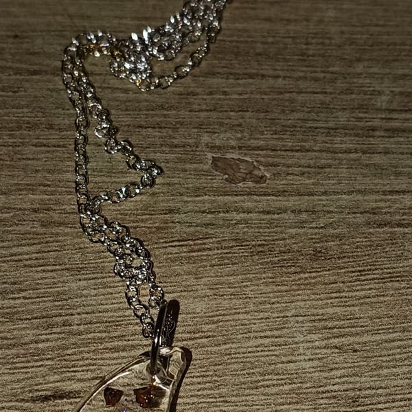 Necklace moon with gold pieces 