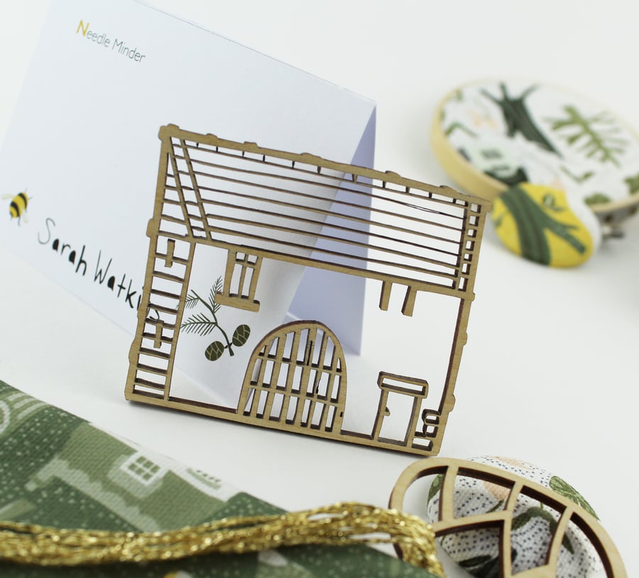 Yorkshire Barn Thread Holder & Needle Minder