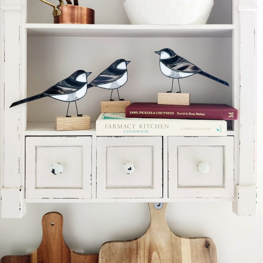 Pied Wagtail glass sculpture 