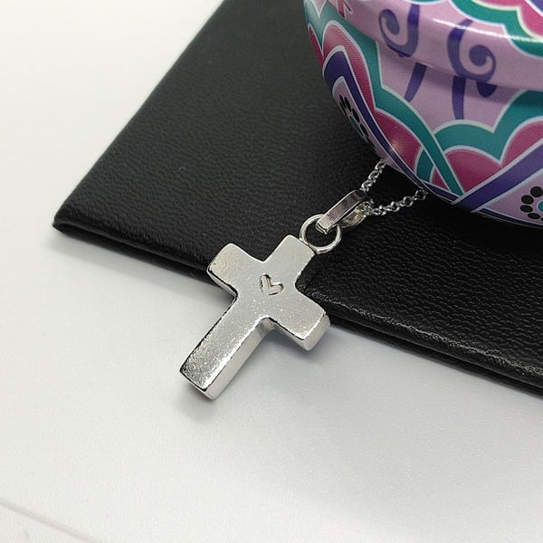 Chunky silver cross necklace sterling silver