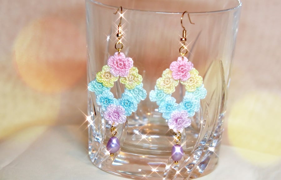 Fresh water pearls microcrochet floral earrings 
