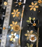 Framed 3d flowers assemblage  - Image 3