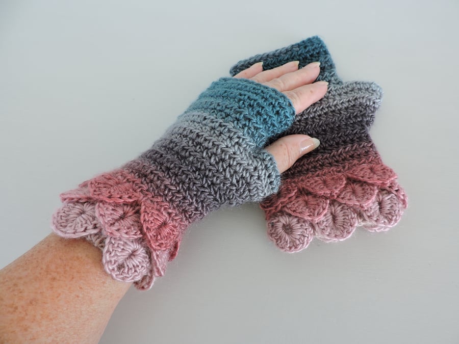 Dragon Scale Cuff Fingerless Mitts Adults