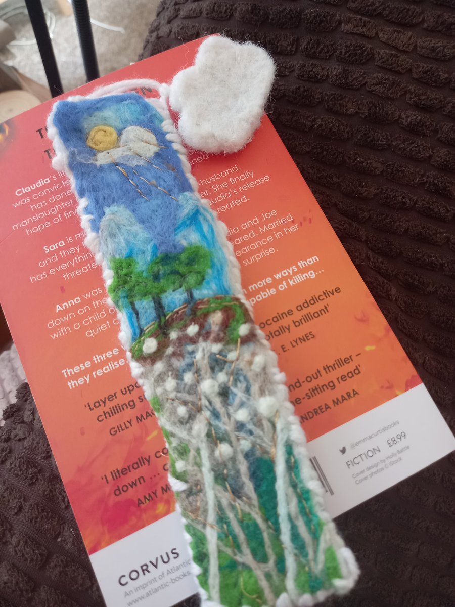 Cloud  scene felt bookmark 