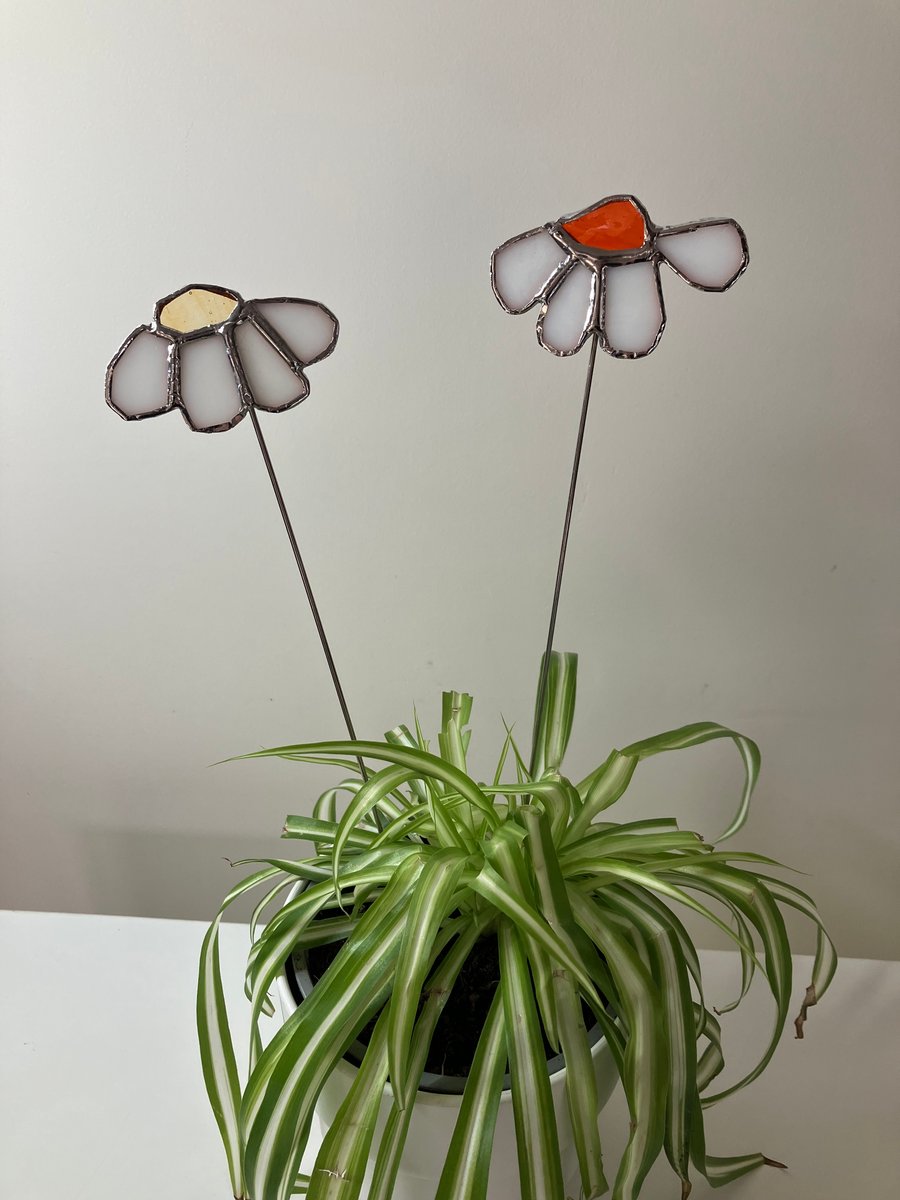 Forever Daisy Tiffany style stained glass sun catcher