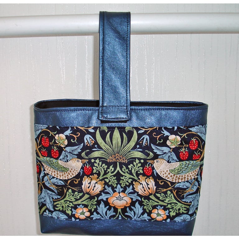 Wheelchair Mobility Bag Handbag Walking Frame Walker Bag Caddy Strawberry Thief