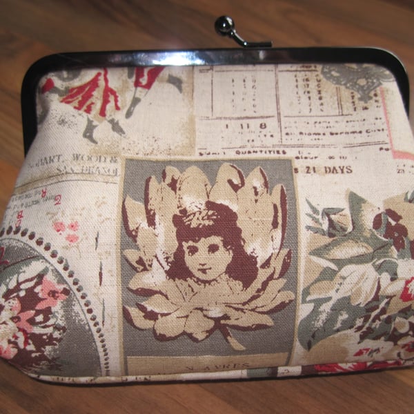 Antique Style Clasp Evening Purse 