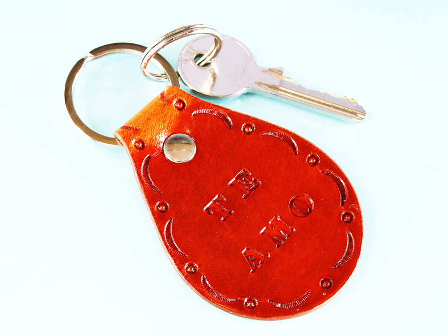 Romantic Te Amo Leather Keyring, Handmade Te Amo Keyring, Round Leather Key Fob